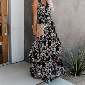 Gorgeous dress brand new!!! Doesn’t fit me